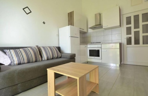 Maslenica Apartamento | Apartamento Ivan by Interhome