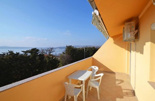 Maslenica Apartamento | Apartamento Ivan by Interhome