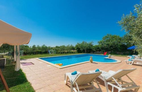 Kanfanar Apartamento | Apartment Ivan & Tina-2 by Interhome