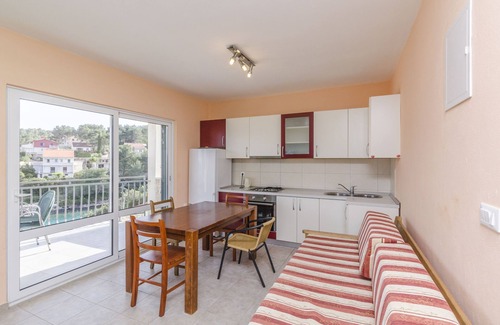 Cove Basina (Jelsa) Apartamento | Apartamento Ivo (38672-A2) - Basina