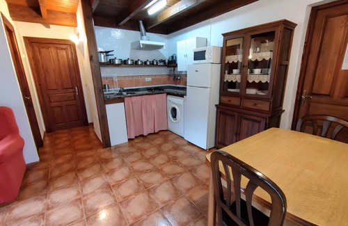 Alles Apartamento | Apartamento 'Jana' con vistas a la montaña, terraza privada y Wi-Fi