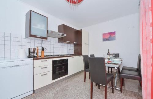 Cesarica Apartamento | Apartment Jelena by Interhome