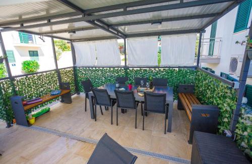 Cove Makarac (Milna) Apartamento | Apartment Jerry with private pool