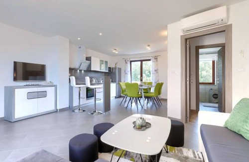Banjole Apartamento | Apartamento Joy by Interhome