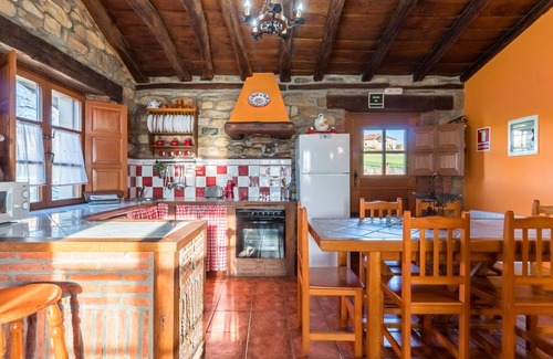 Villacarriedo Apartamento | Apartamento 'Juntana 2' con vistas a la montaña, terraza compartida y Wi-Fi
