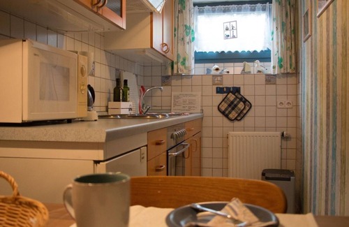 Kiel Apartamento | Apartment Küssner - apartment/apartment 1, shower, toilet, living room/bedroom
