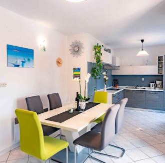 Suha Punta Apartamento | Apartment Kampor 1