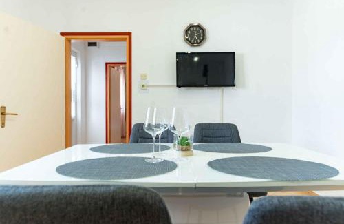 Suha Punta Apartamento | Apartment Kampor 4