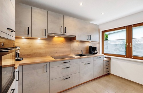 Kappelrodeck Apartamento | Apartamento 'Ferienwohnung Käshammer' con terraza privada y Wi-Fi