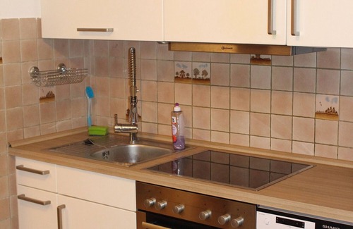 Stinteck Apartamento | Apartamento 'Katharina' con terraza privada y Wi-Fi