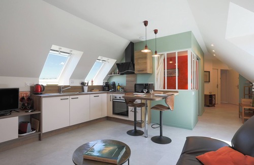 Trevou-Treguignec Apartamento | Apartamento 'Kerli Cosy' con vistas al mar, jardín privado y Wi-Fi