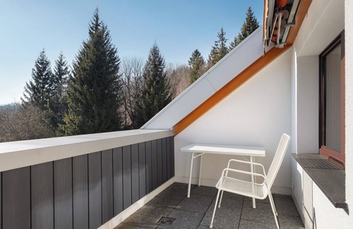 Haeusern Apartamento | Apartamento 'Kessler Schwarzwaldstüble' con balcón y Wi-Fi