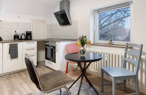 Elmschenhagen Apartamento | Apartment 'Kiel Elmschenhagen Ostufer ' with Wi-Fi