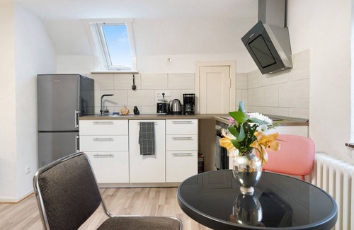 Elmschenhagen Apartamento | Apartment 'Kiel Elmschenhagen Ostufer ' with Wi-Fi