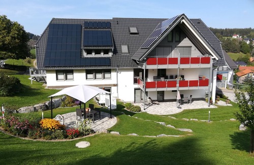 Unterkirnach Apartamento | Apartamento 'Kieschtock' con jardín compartido, balcón y Wi-Fi