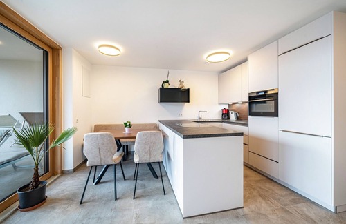Meltina Apartamento | Apartamento 'Klara' con vistas a la montaña, terraza privada y Wi-Fi