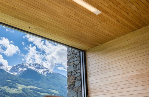 Silandro Apartamento | Apartamento 'Kortscherhof Depandance Apt 1' con vistas a la montaña, terraza privada y Wi-Fi