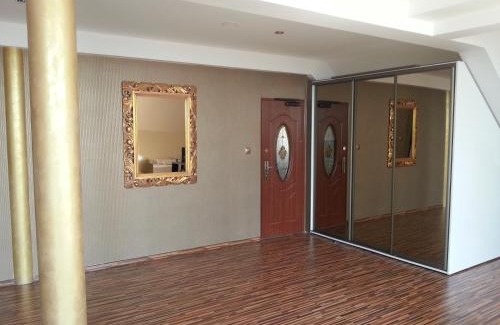 Ruzinov Apartamento | Apartment Kotva