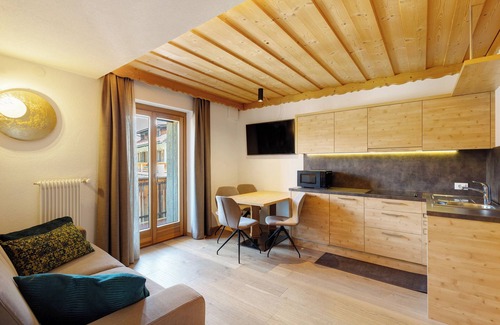Valdaora di Mezzo Apartamento | Apartamento "Kriendl Nr 1" con vistas a la montaña, jardín compartido y Wi-Fi