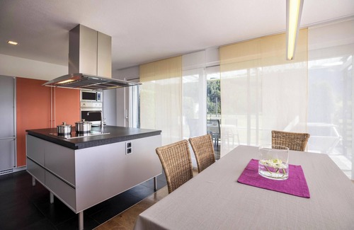Perca Apartamento | Apartamento "Kronsun - Ruhe" con vistas a la montaña, balcón y jardín