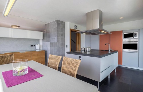 Perca Apartamento | Apartamento "Kronsun - Ruhe" con vistas a la montaña, balcón y jardín
