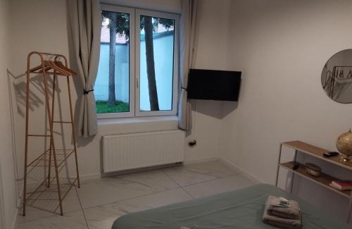 Leffe Apartamento | Apartment l'Anil Garden With Garage Private