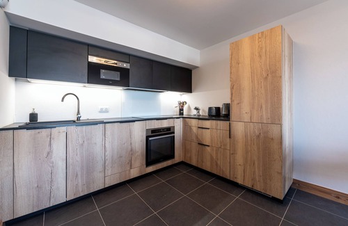 Montalbert Apartamento | Apartamento 'L'écrin Des Sapins' con vistas a la montaña, balcón y Wi-Fi