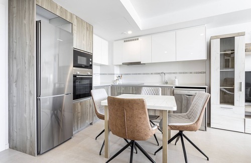 Canet de Berenguer Apartamento | Apartment 'Lopimar Playa Canet' with Sea View, Wi-Fi and Air Conditioning