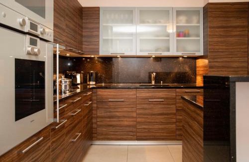 Montreux City Centre Apartamento | Apartment L'Esplanade A1-4 by Interhome