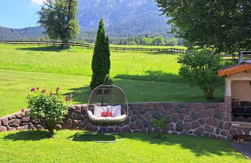 Fie allo Sciliar Apartamento | Apartment Lärchenwald in Fiè allo Sciliar, cozy vacation apartment Adults Only