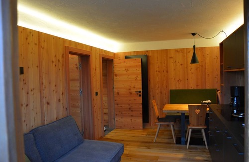 Fie allo Sciliar Apartamento | Apartment Lärchenwald in Fiè allo Sciliar, cozy vacation apartment Adults Only