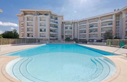 Frejus Port Apartamento | Apartment L'Open-1 by Interhome