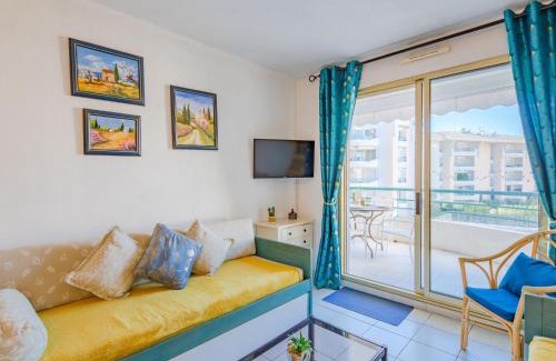 Frejus Port Apartamento | Apartment L'Open-1 by Interhome