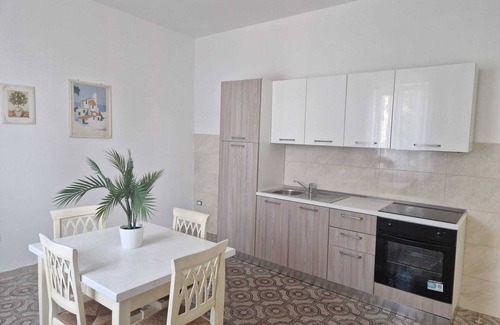Capaccio Scalo Apartamento | Apartamento 'L'Orchidea' con jardín privado, Wi-Fi y aire acondicionado