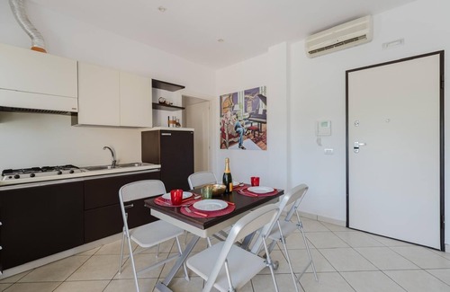 Torre Grande Apartamento | Apartment 'La Baia Del Sole' with Shared Pool, Wi-Fi and Air Conditioning