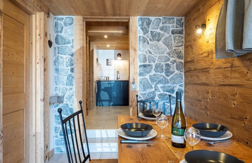 La Giettaz Apartamento | Apartamento 'La Bergerie' con vistas a la montaña, terraza privada y Wi-Fi