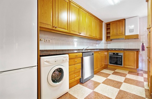 Orba Apartamento | Apartamento 'La Bodegueta' con terraza privada, Wi-Fi y aire acondicionado