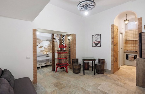 Piazza-Tralia-Pendolo Apartamento | Apartamento 'La Cantina Di Alba E Tramonto' con Wi-Fi y aire acondicionado