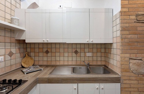 Piazza-Tralia-Pendolo Apartamento | Apartamento 'La Cantina Di Alba E Tramonto' con Wi-Fi y aire acondicionado