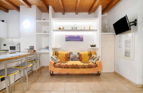 Monguzzo Apartamento | Apartamento 'La Casa Del Barba' con Wi-Fi