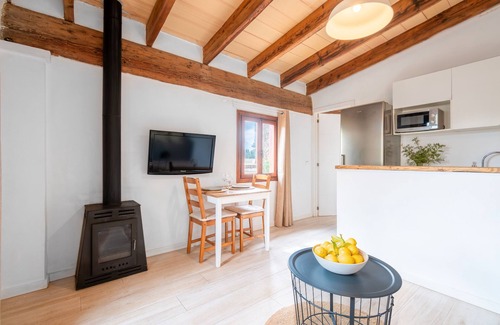 Establiments Apartamento | Apartamento 'La Casita' con vistas a la montaña, piscina compartida y Wi-Fi