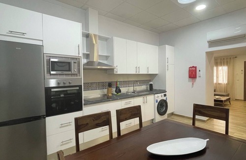 Chiclana de Segura Apartamento | Apartamento 'La Teja 7' con vistas a la montaña, Wi-Fi y aire acondicionado