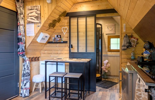 Granges-Aumontzey Cabina | Apartamento 'La Marmotte' con terraza privada