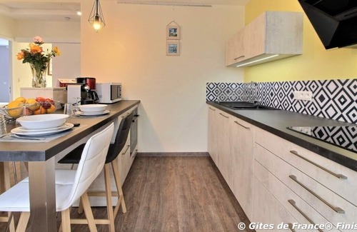 Locmaria-Plouzane Apartamento | Apartment 'La Maison Bleue' with Private Terrace, Shared Garden and Wi-Fi