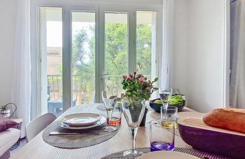 Six-Fours-les-Plages Apartamento | Apartment La siesta by Interhome
