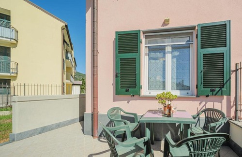 Sestri Levante Apartamento | Apartment La Gerbera by Interhome