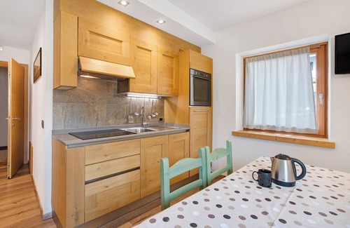 Santa Lucia Apartamento | Apartamento "La Casa di Armando Ermellini" con vistas a la montaña, jardín y Wi-Fi