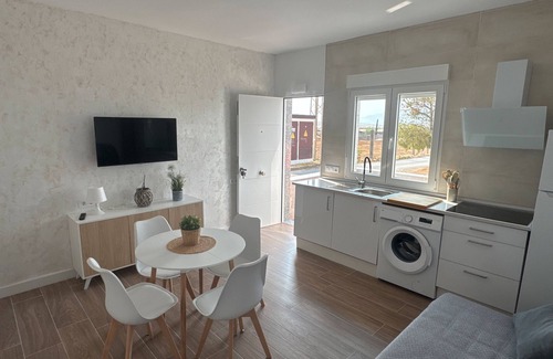Pujaire Apartamento | Apartment 'La Palmera' with Private Terrace and Air Conditioning