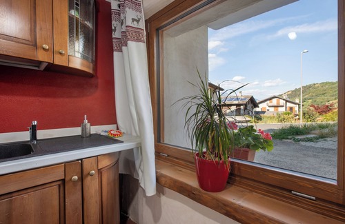 Plan D'introd Apartamento | Apartamento 'La Petite Maisonnette' con vistas a la montaña y balcón