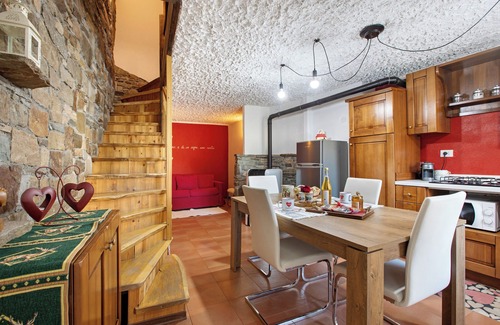 Plan D'introd Apartamento | Apartamento 'La Petite Maisonnette' con vistas a la montaña y balcón